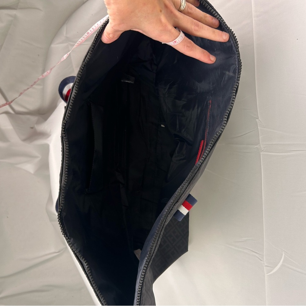 Tommy Hilfiger Large Black Duffel / Tote  Bag with Red, White, and Blue Straps - Picture 3 of 7